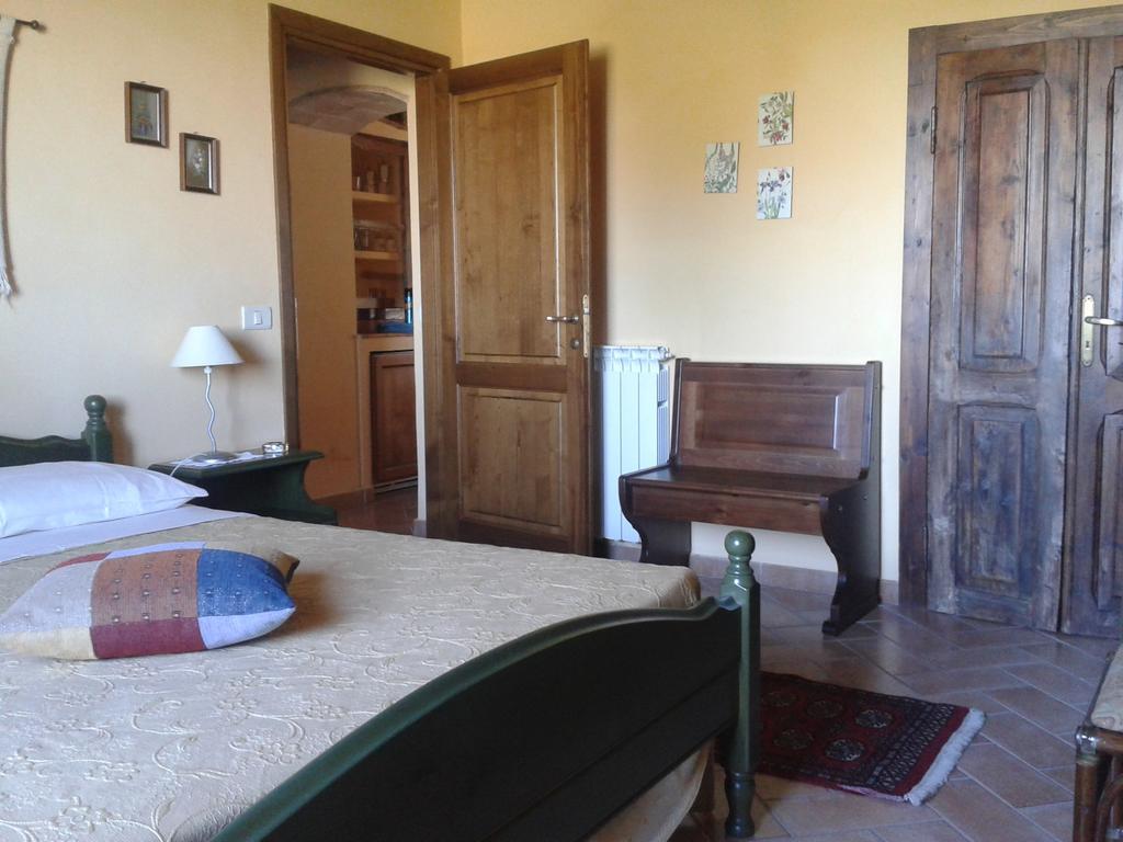 Agriturismo Cantinaccia Di Sopra Pitigliano Habitación foto