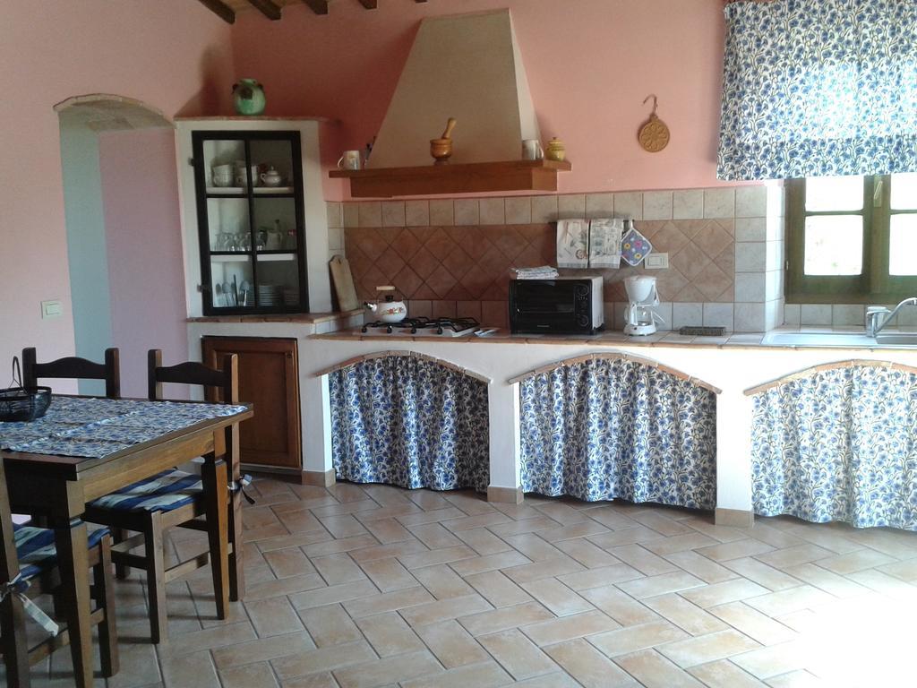 Agriturismo Cantinaccia Di Sopra Pitigliano Habitación foto