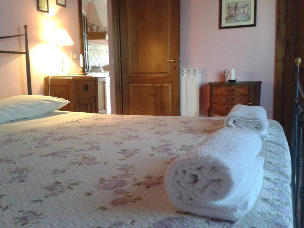Agriturismo Cantinaccia Di Sopra Pitigliano Habitación foto